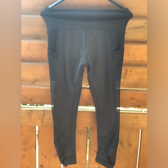 Lululemon High times pant (cool to street) size 6 - Picture 6 of 11